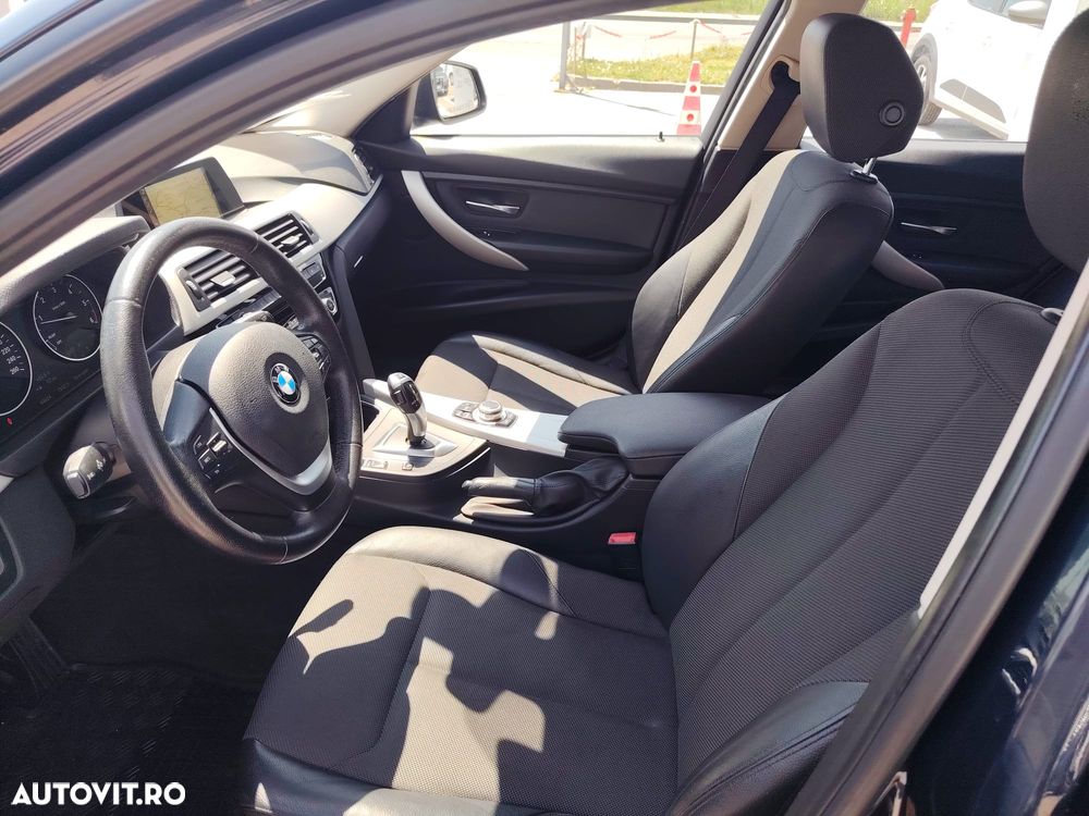 BMW Seria 3 320d xDrive AT - 13