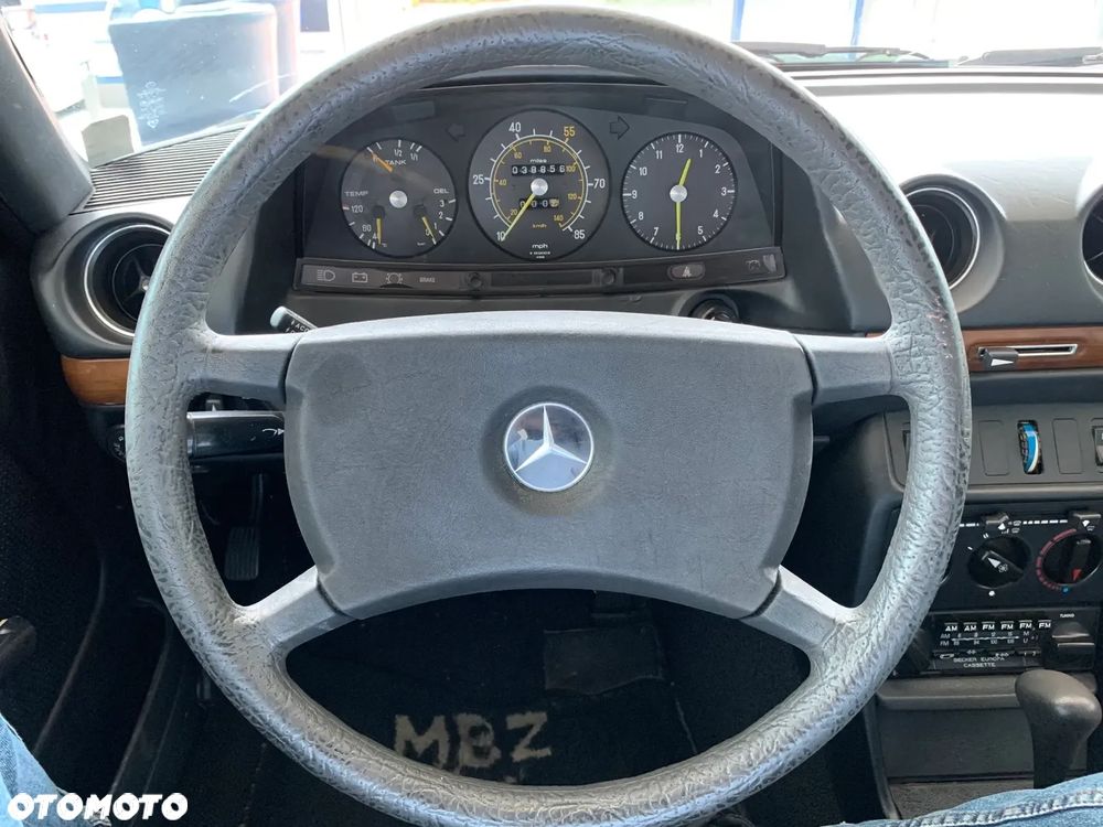 Mercedes-Benz W123 - 10