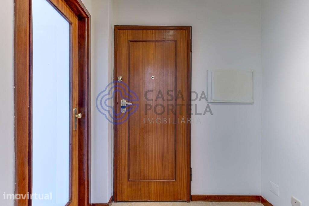 Apartamento T2 com terraço, varanda e garagem no centro de Guifões - Grande imagem: 5/36