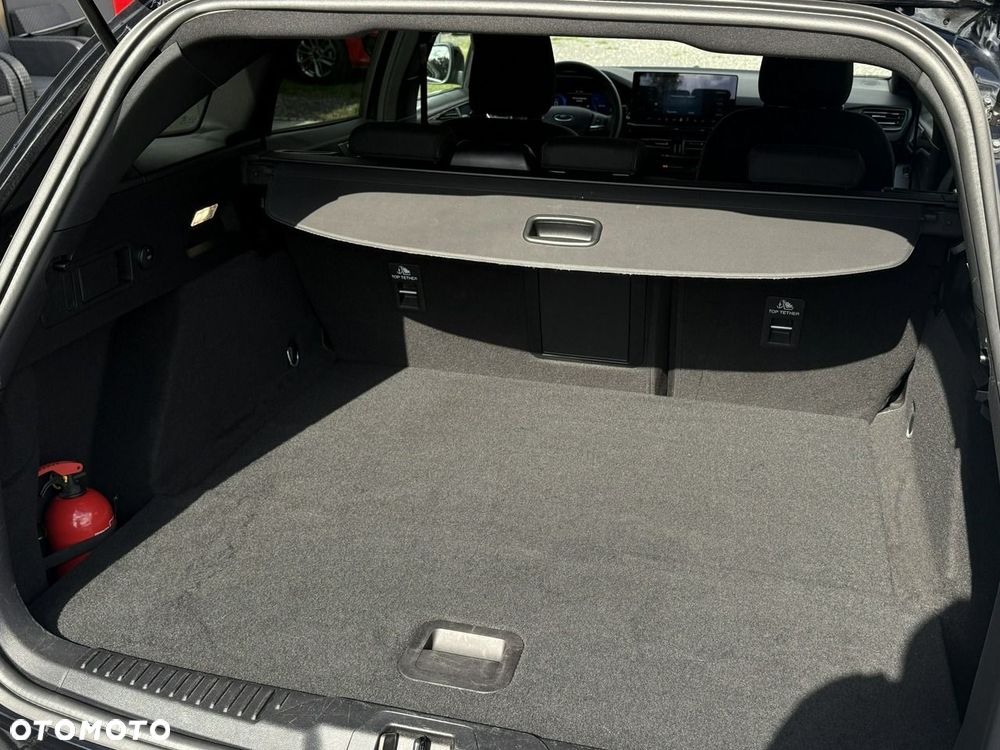 Ford Focus 1.5 EcoBlue STart-Stopp-System ST-LINE X - 36
