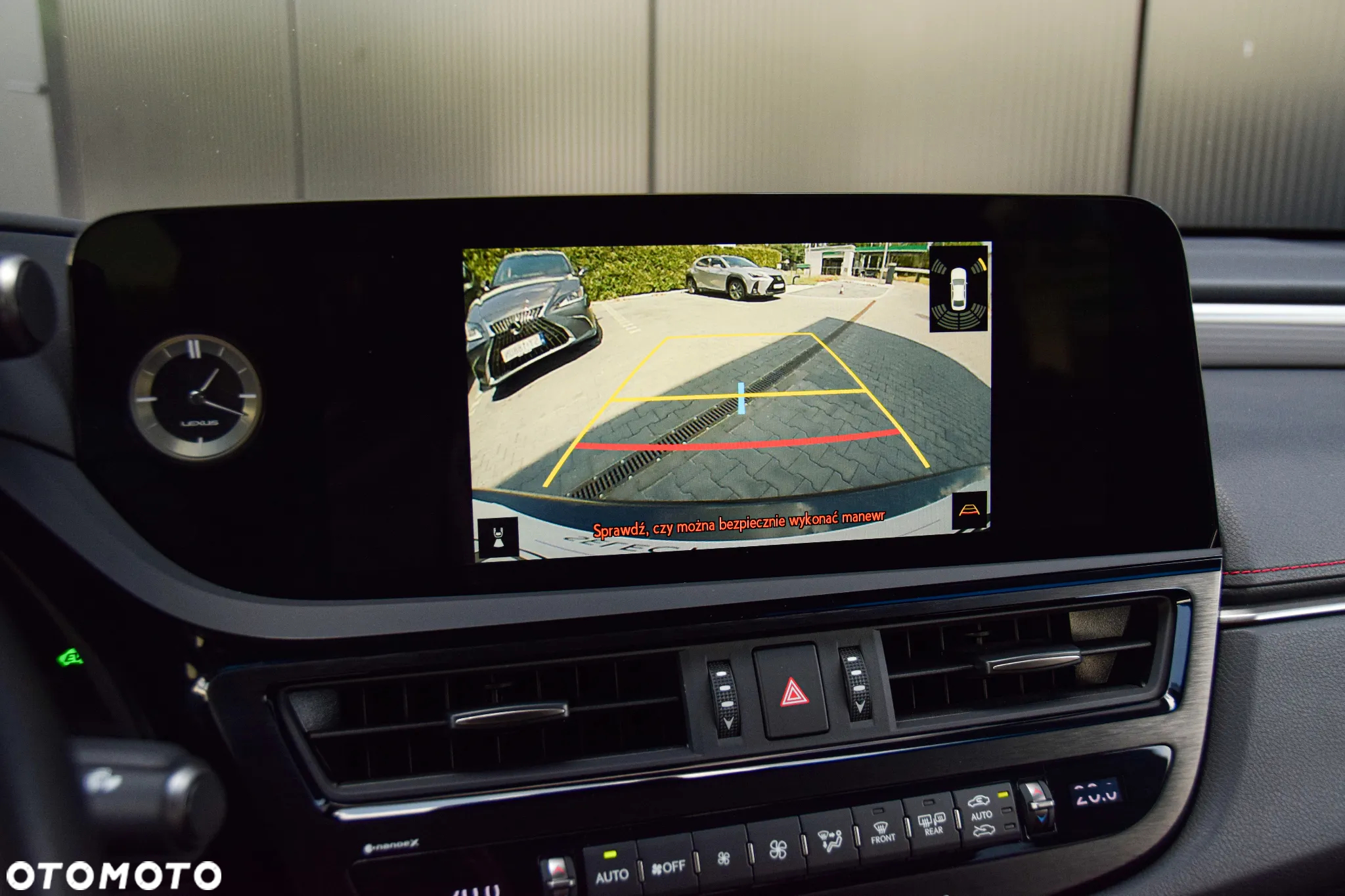 Lexus ES 300h F Sport Edition - 10