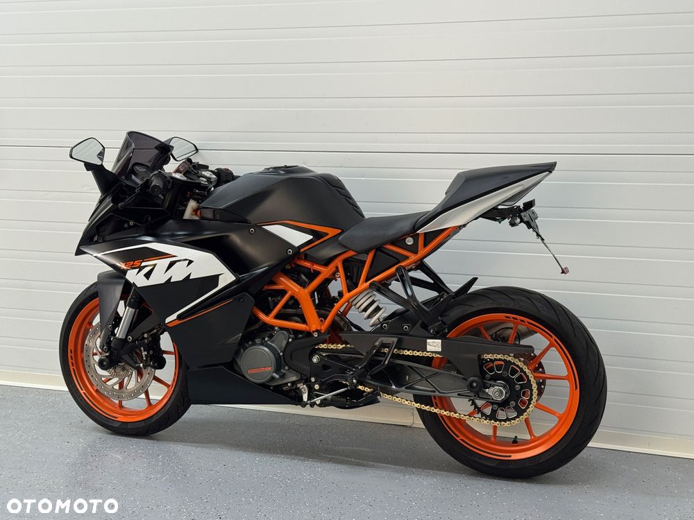 KTM RC 125 - 14