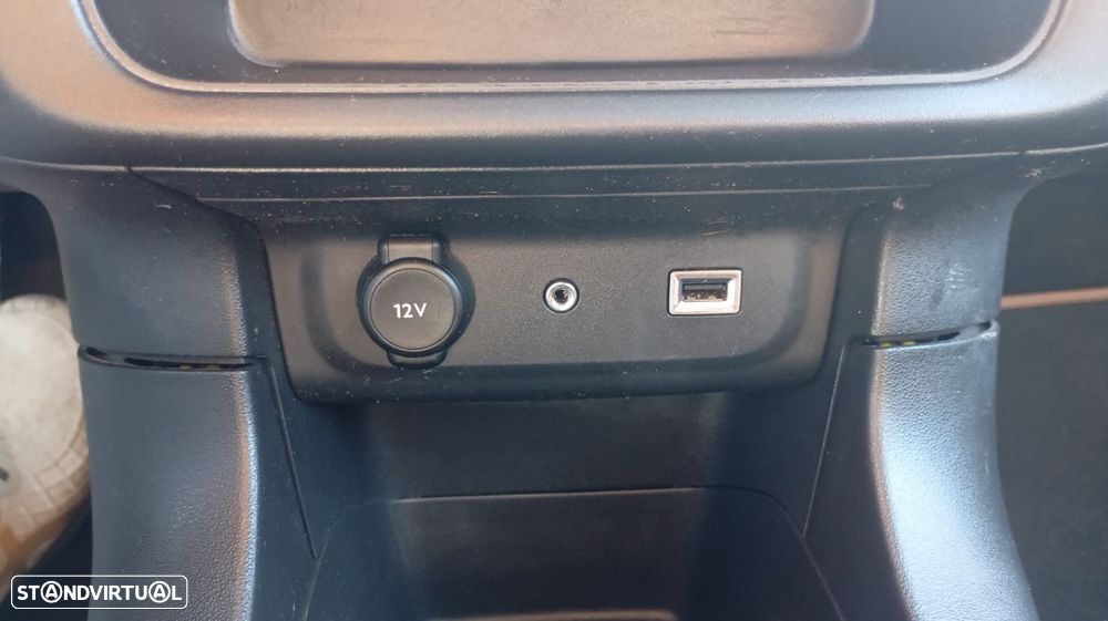 Citroën C3 1.6 BlueHDi Feel - 26