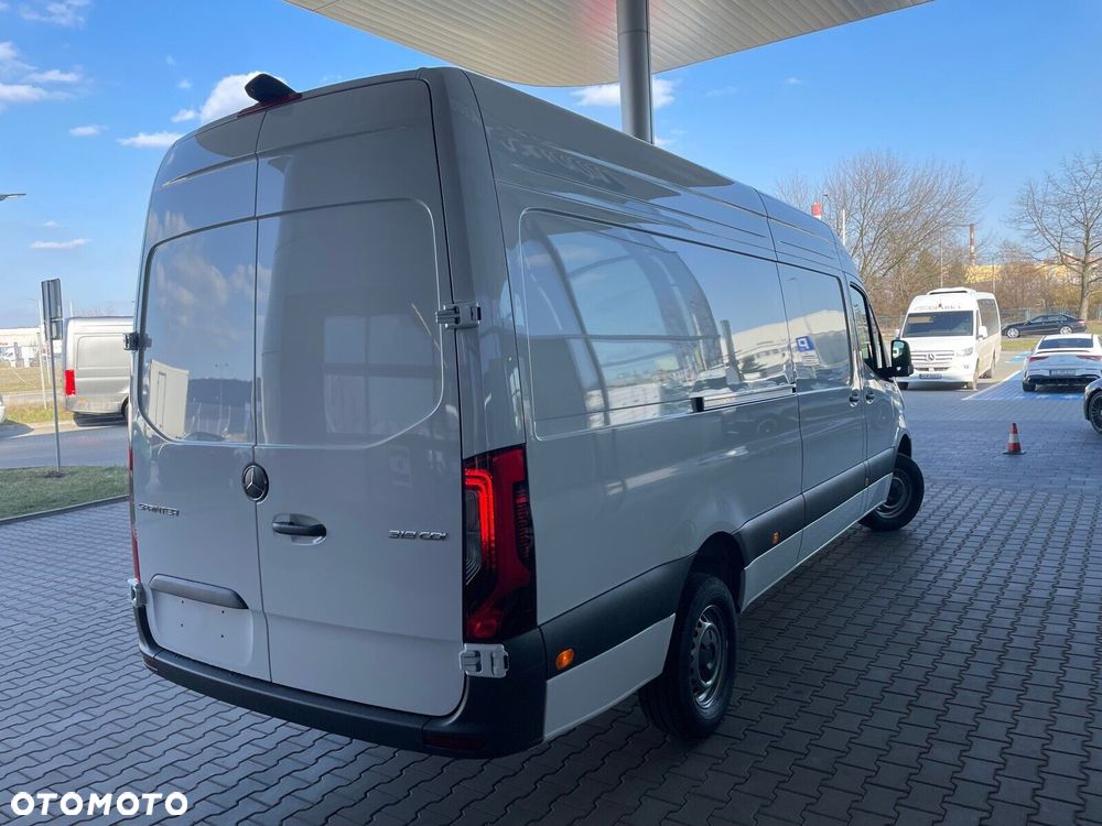Mercedes-Benz Sprinter 319 cdi L3H2 - 8