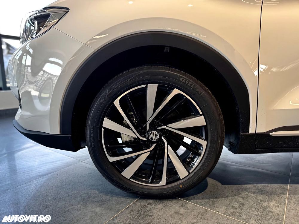 MG ZS HEV 1.5 GSI AT Exclusive - 7