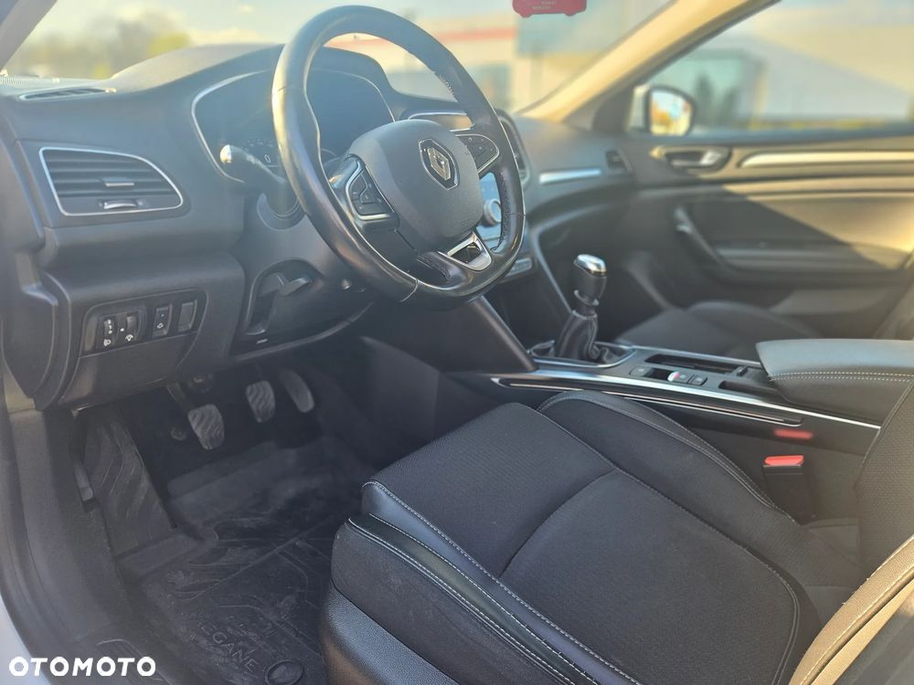 Renault Megane 1.3 TCe FAP Intens - 9