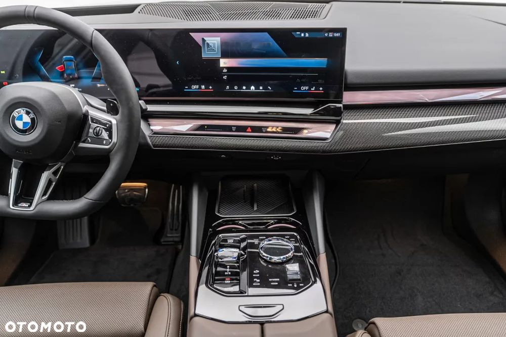 BMW Seria 5 520d xDrive mHEV - 15