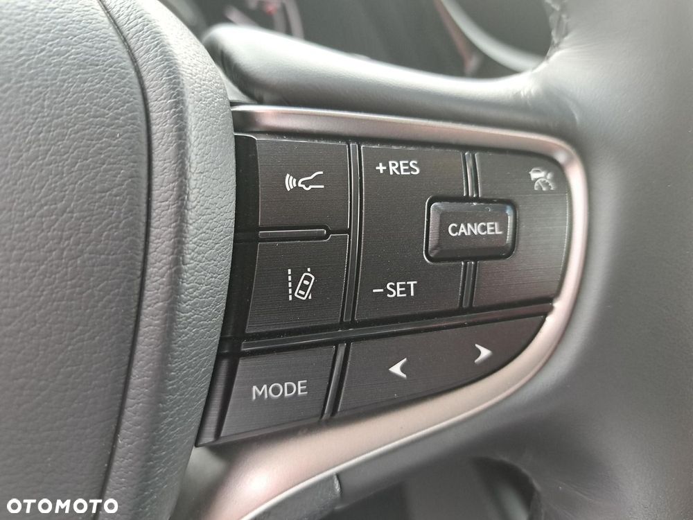 Lexus ES 300h Business Edition - 11