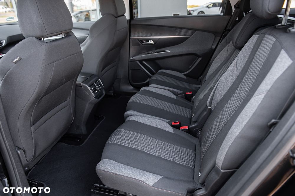 Peugeot 5008 - 23