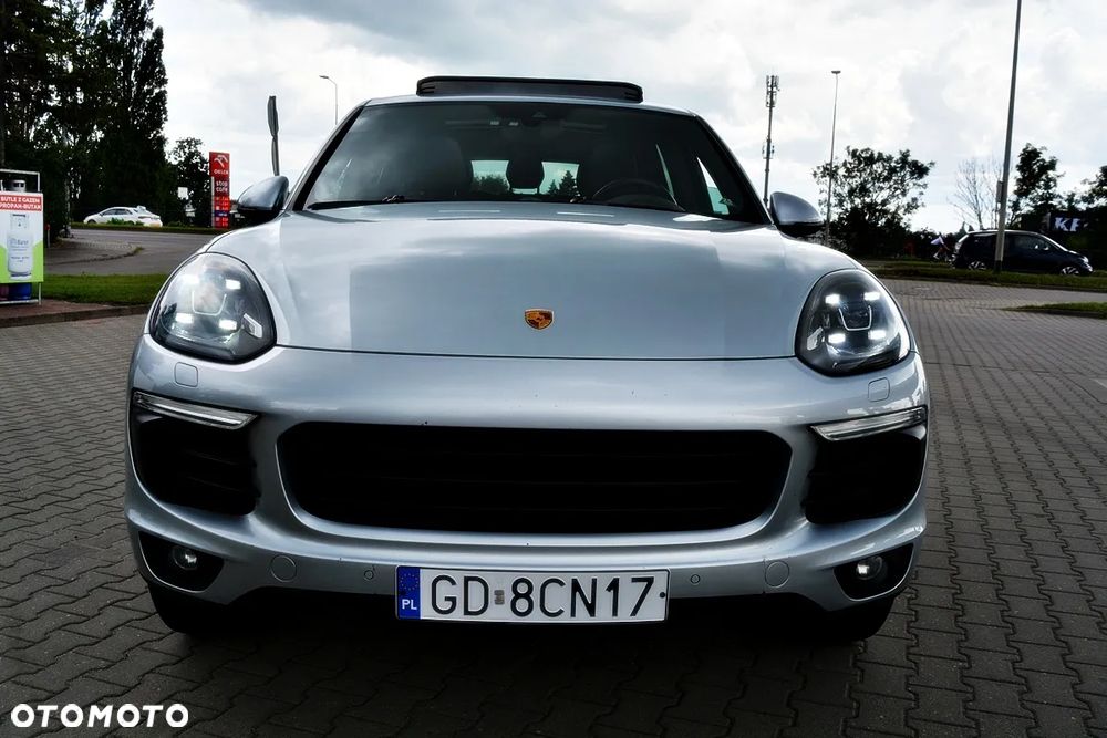 Porsche Cayenne Platinum Edition - 21