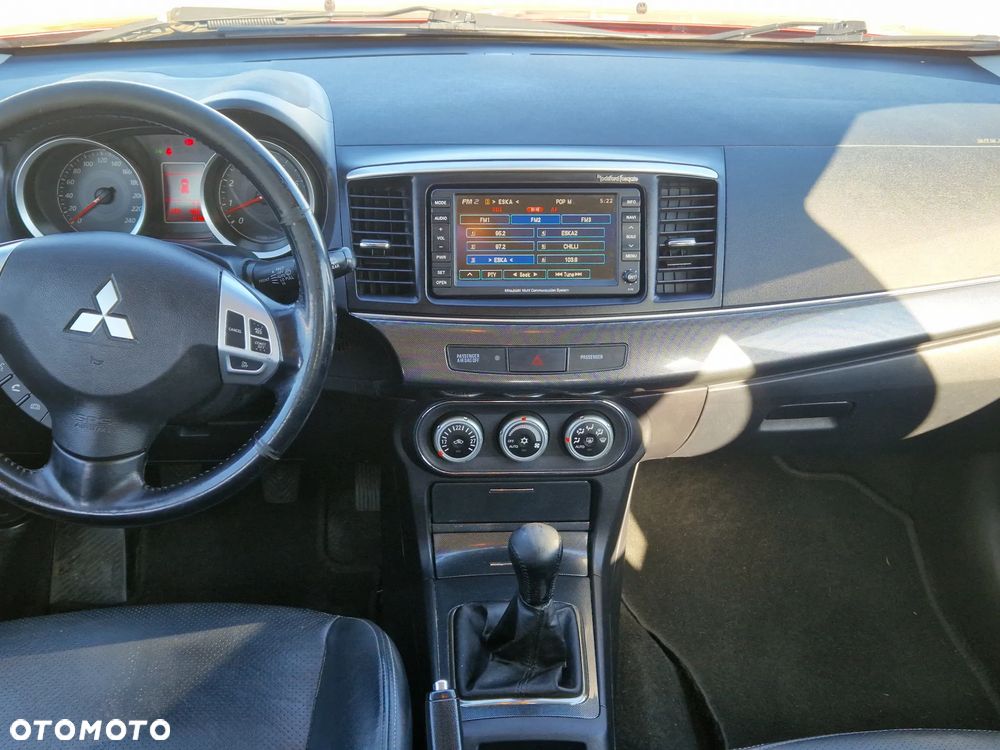 Mitsubishi Lancer 1.8 Intense - 14
