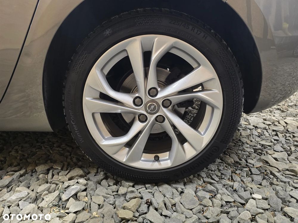 Opel Astra V 1.6 CDTI Dynamic S&S - 11
