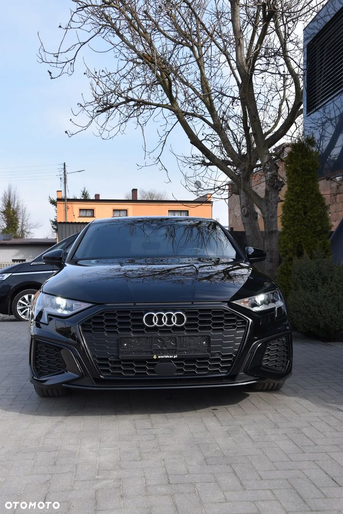 Audi A3 Sportback 40 TFSIe S tronic S line - 11