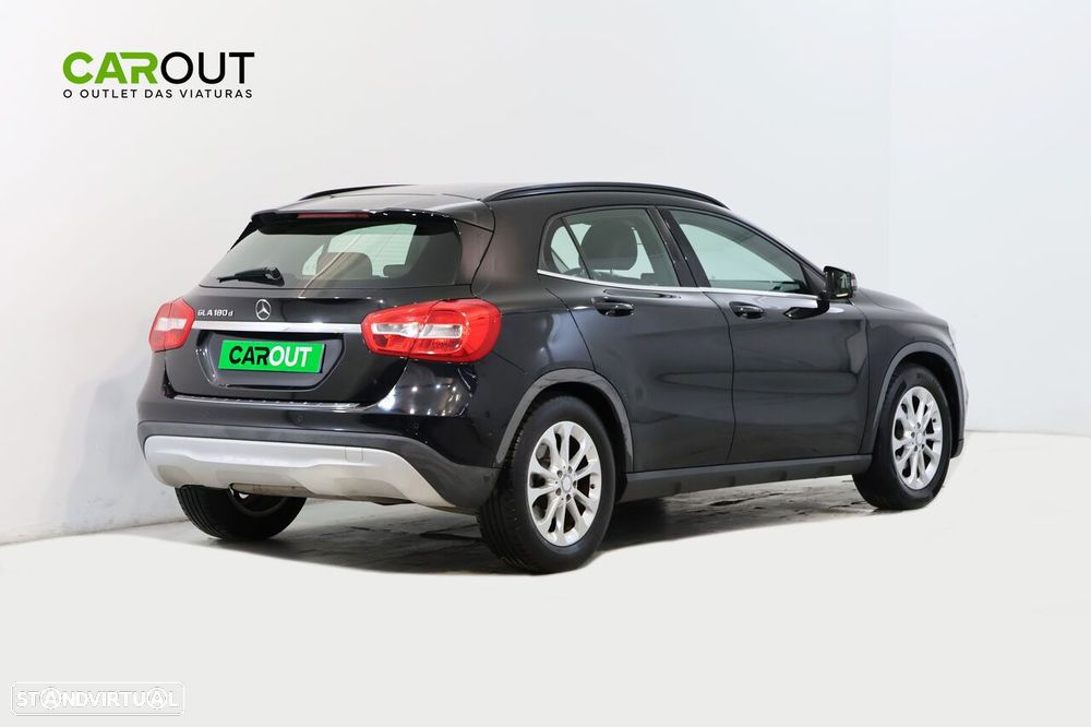 Mercedes-Benz GLA 180 CDi - 2