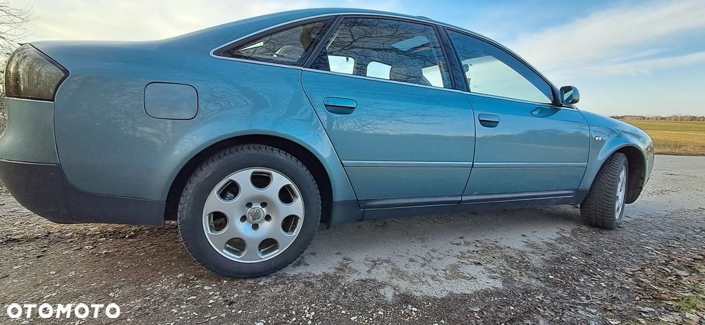 Audi A6 Limousine 2.4 - 36