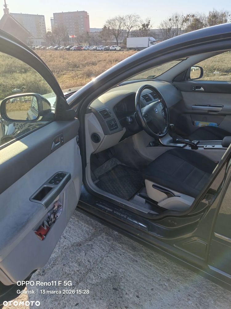 Volvo S40 2.0D Momentum - 7