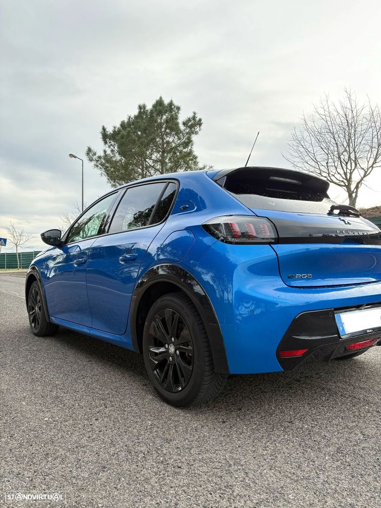 Peugeot e-208 Allure - 5