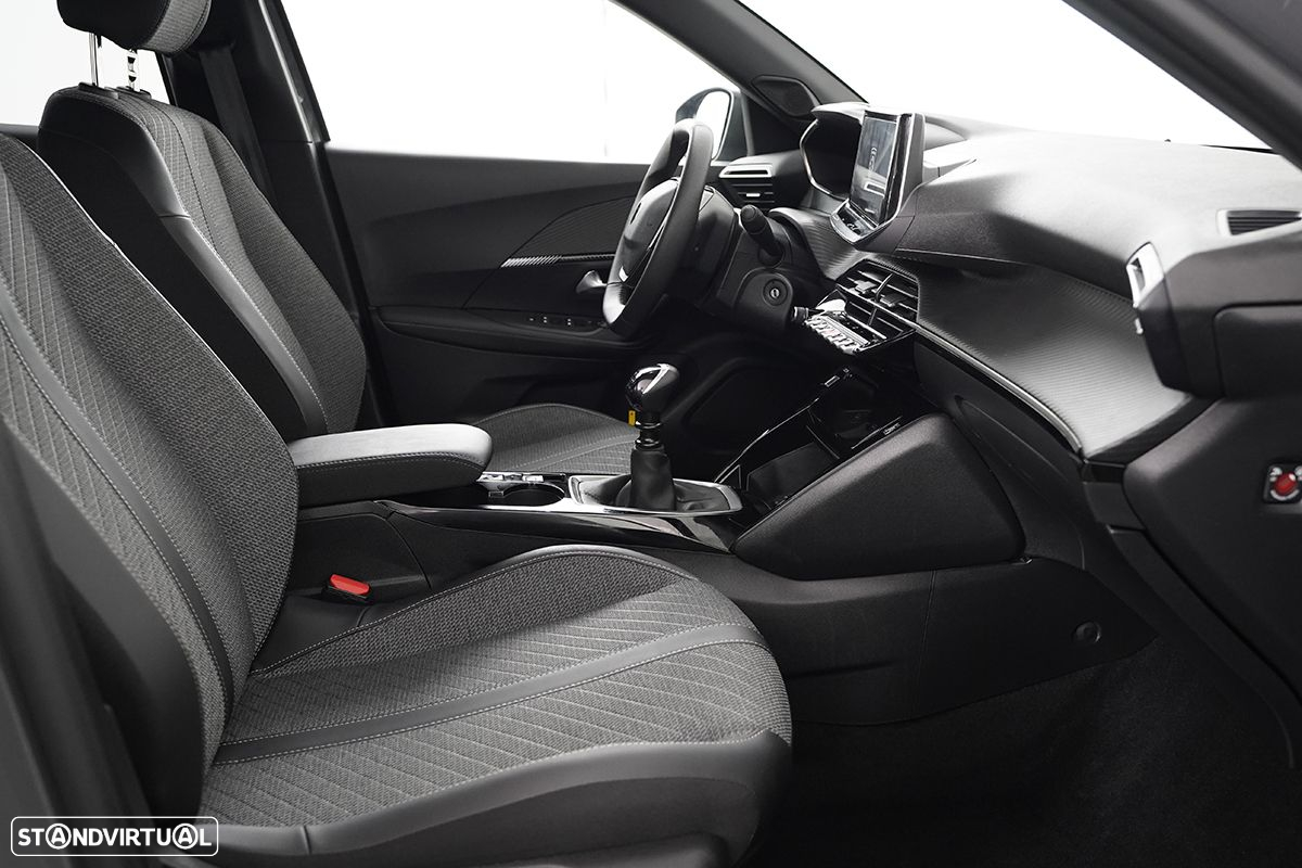 Peugeot 2008 1.2 PureTech Allure - 16