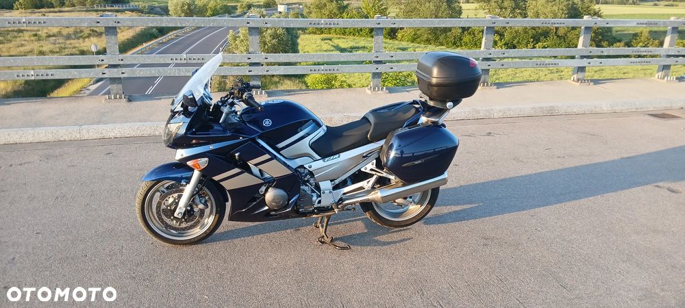Yamaha FJR - 8