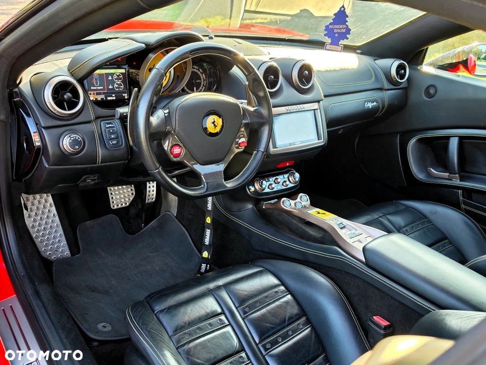 Ferrari California - 7