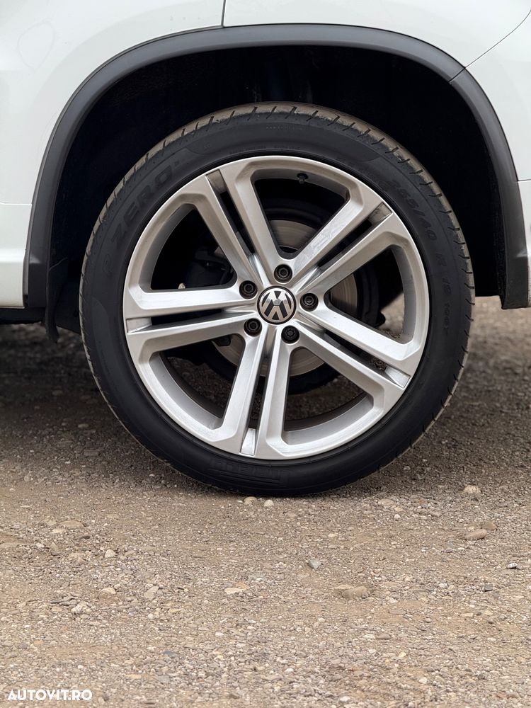 Volkswagen Tiguan 2.0 TDI DPF 4Motion BlueMotion Technology DSG Sport & Style - 14