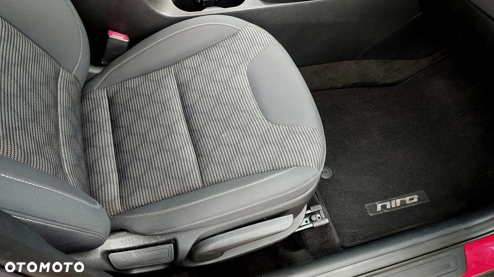 Kia Niro 1.6 GDI 2WD Spirit - 30