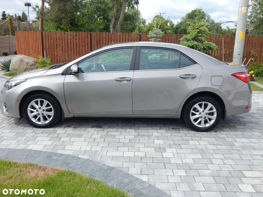 Toyota Corolla 1.6 Prestige MS - 8