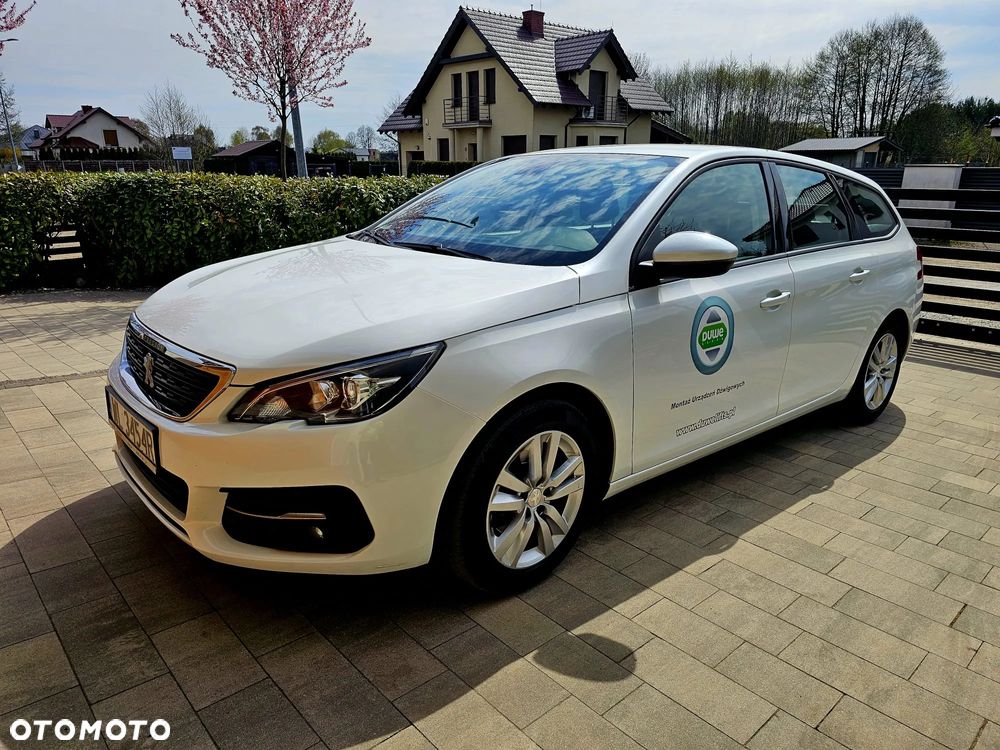 Peugeot 308 1.2 PureTech Active Pack S&S EAT8 - 4