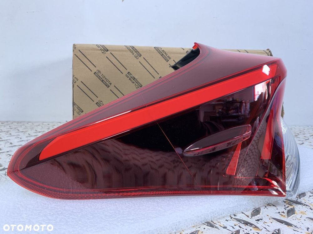 NOWA ORYGINALNA LAMPA TYLNA LEWA TOYOTA AURIS II LIFT KOMBI 15-18 81561-02A51 - 5