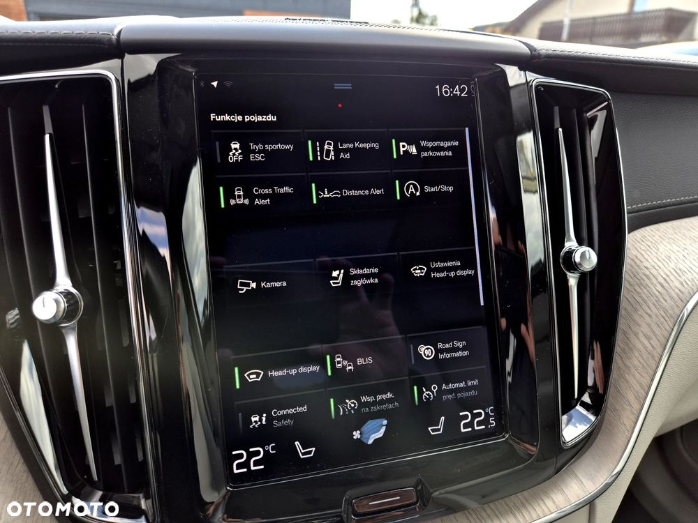 Volvo XC 60 B4 D AWD Geartronic Inscription - 28