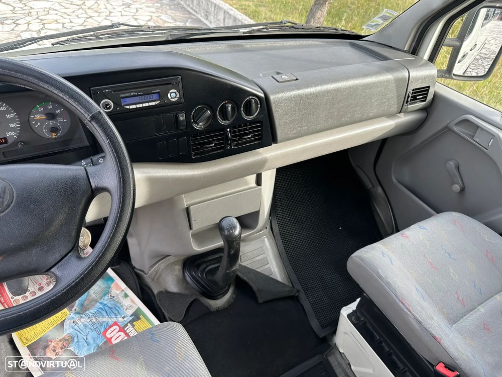 VW LT 35 2.5 TDI 9L/CADEIRA DE RODAS COM PLATAFORMA ELEVATORIA - 16