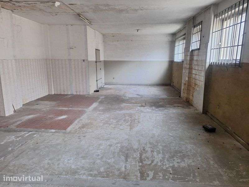Loja com 480 m2  junto à Avenida da Boavista, Ramalde - Porto - Grande imagem: 3/11