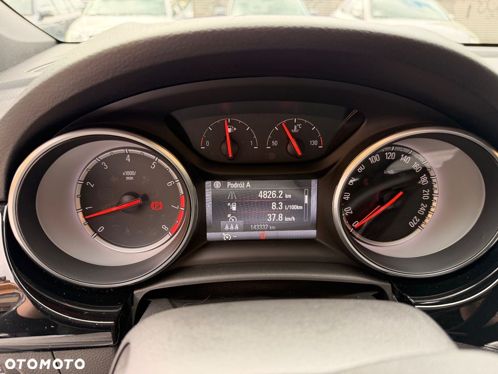 Opel Astra 1.4 Turbo Dynamic - 11