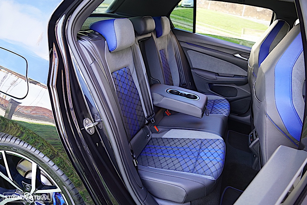VW Golf 2.0 TSI R DSG - 18
