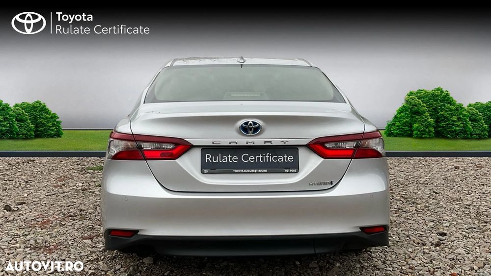 Toyota Camry 2.5 Hybrid Business - 2