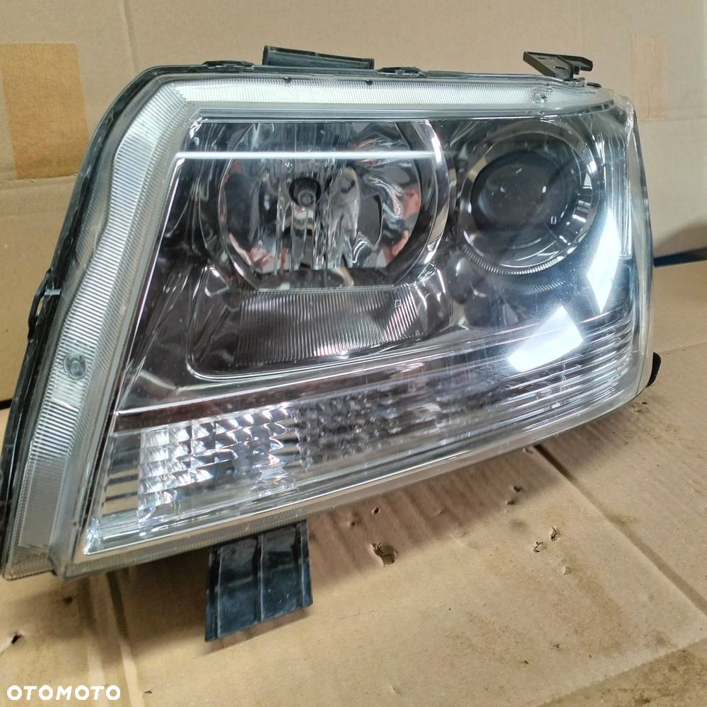 SUZUKI VITARA 2 LAMPA PRZÓD LEWA ŁADNA - 2