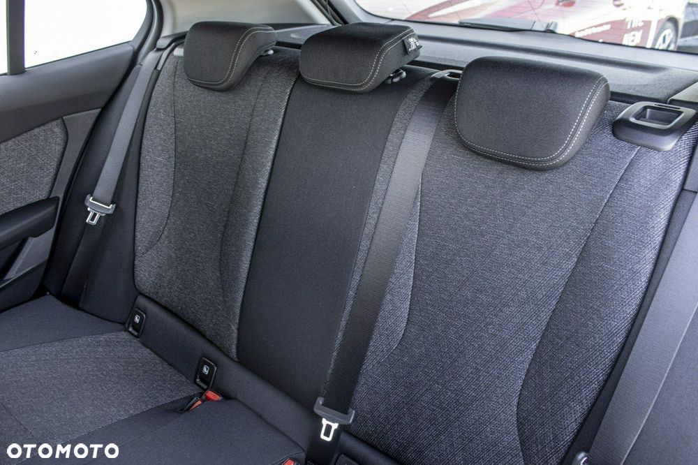 BMW Seria 1 - 21