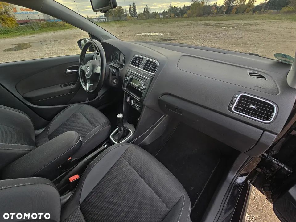 Volkswagen Polo 1.2 12V Comfortline - 26