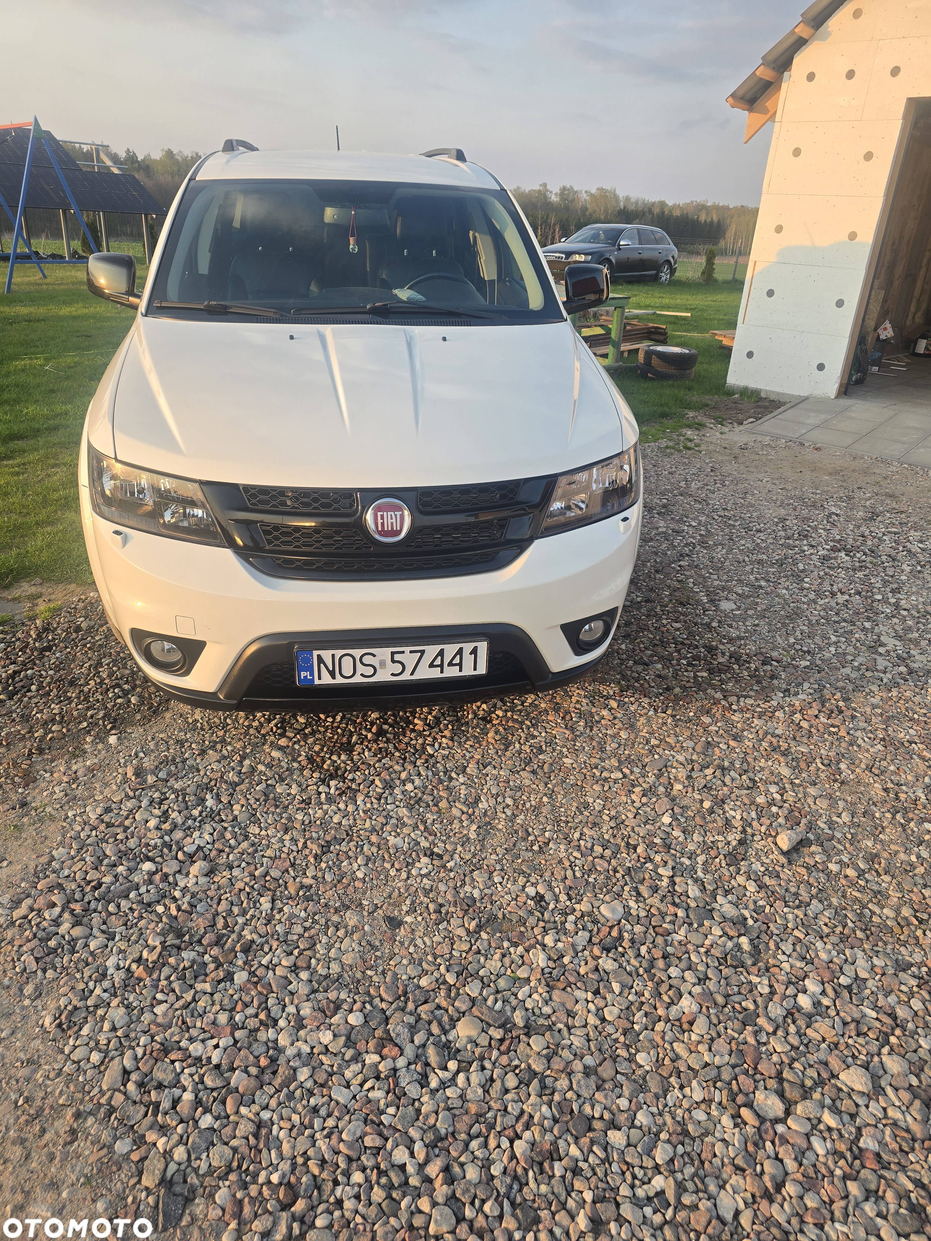 Fiat Freemont 2.0 Multijet Black Code AWD - 4