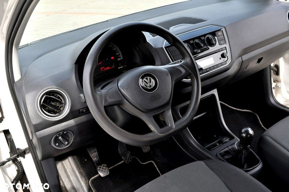 Volkswagen up! Standard - 6
