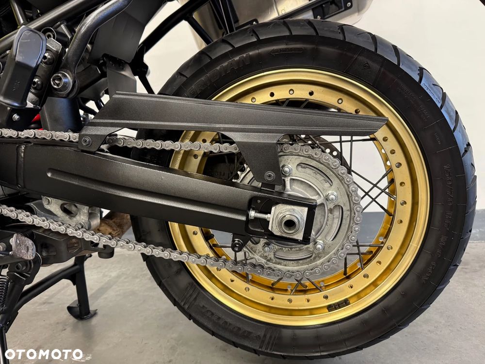 Suzuki V-STROM - 35