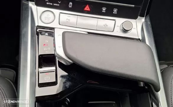 Audi e-tron 55 quattro - 8
