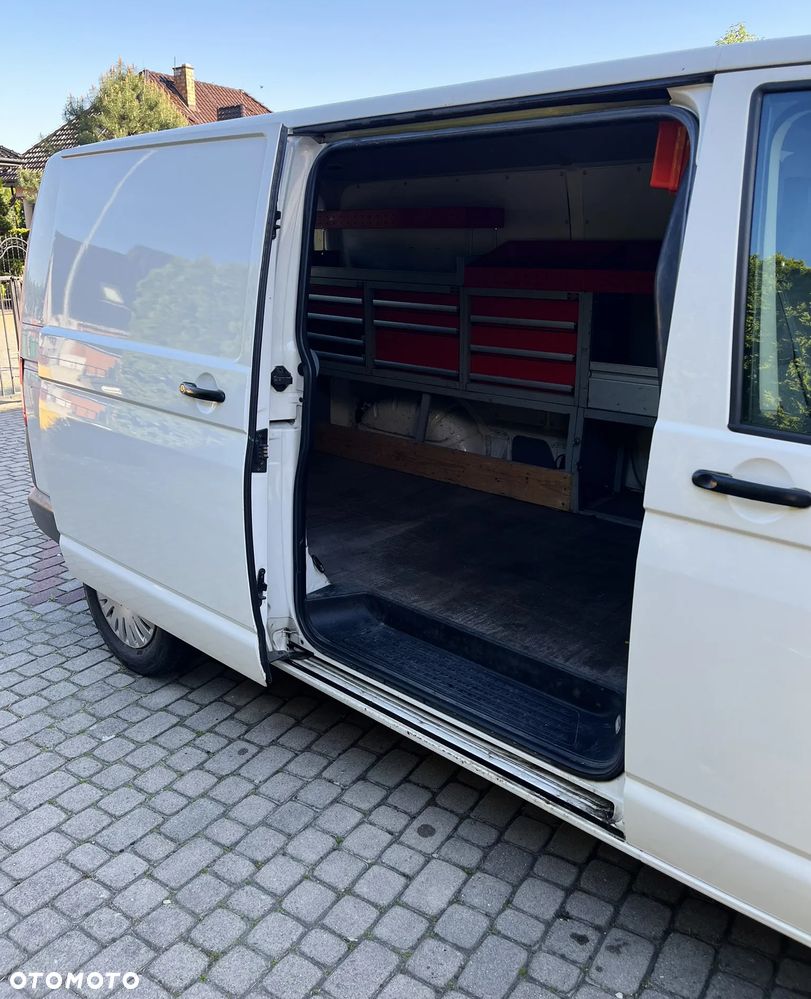 Volkswagen Transporter T5 TDI L2 - 12