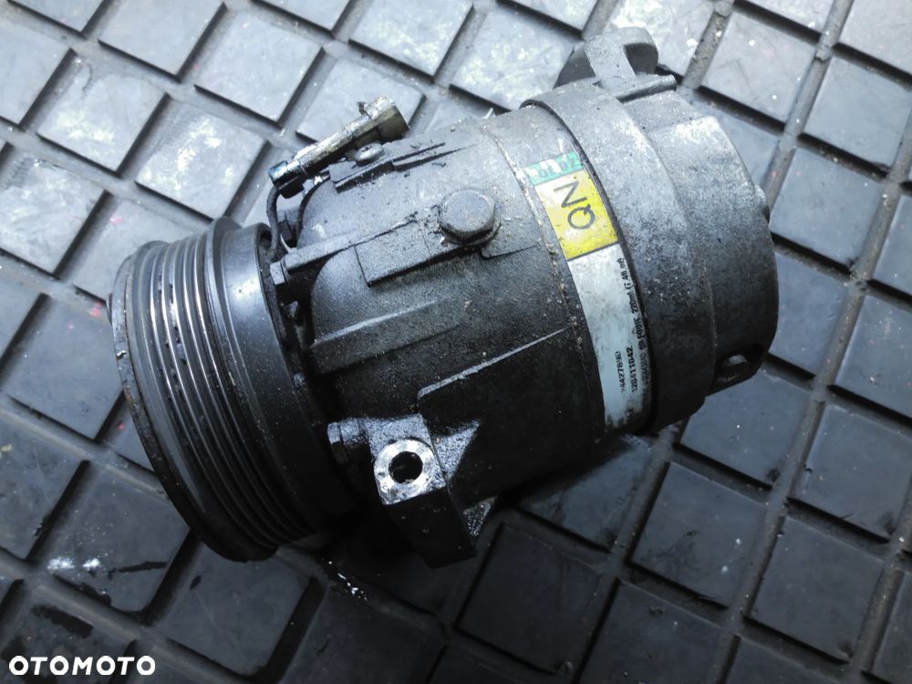 SPRĘŻARKA KOMPRESOR KLIMATYZACJI OPEL VECTRA B OMEGA B 24427890 DELPHI ORYGINAŁ - 1