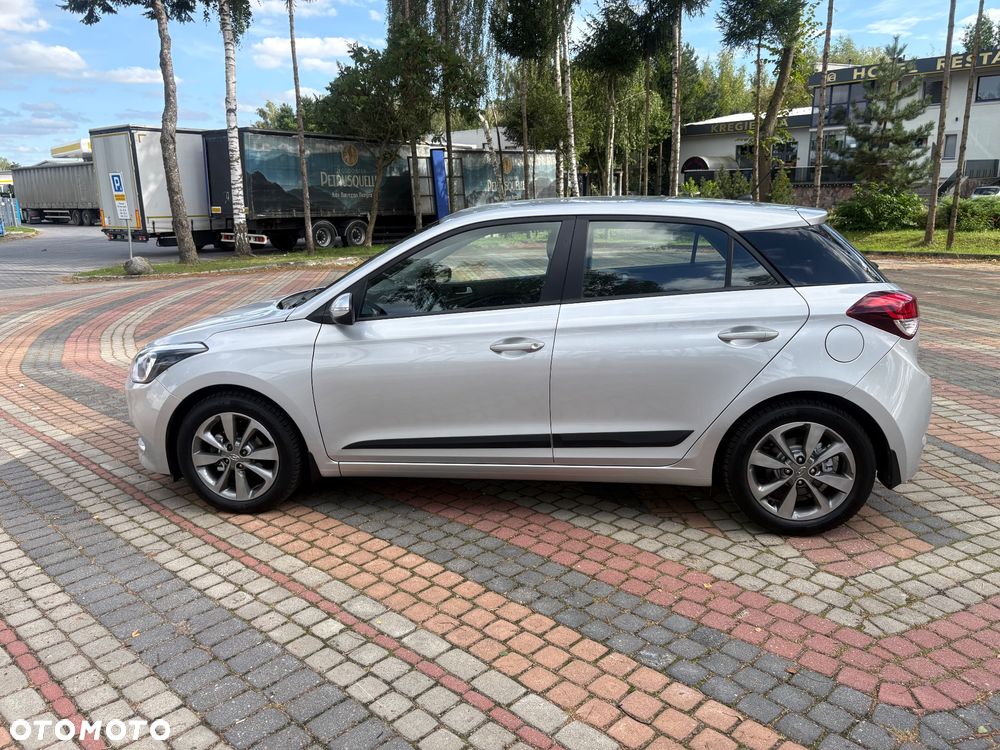 Hyundai i20 blue 1.2 Advantage+ - 31