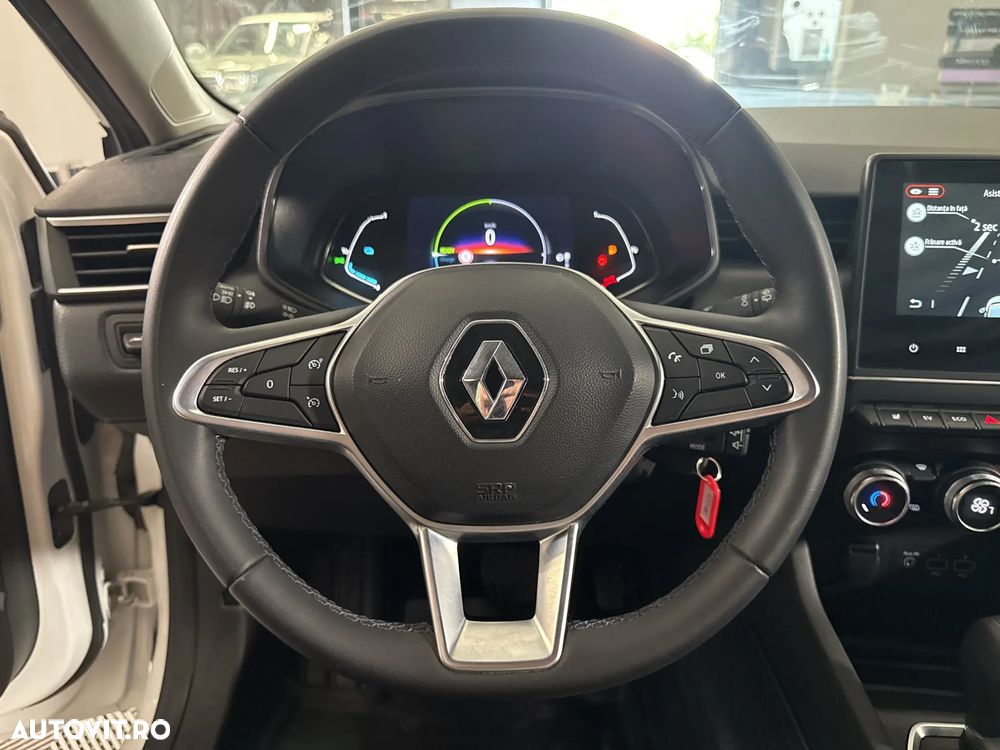 Renault Clio - 17