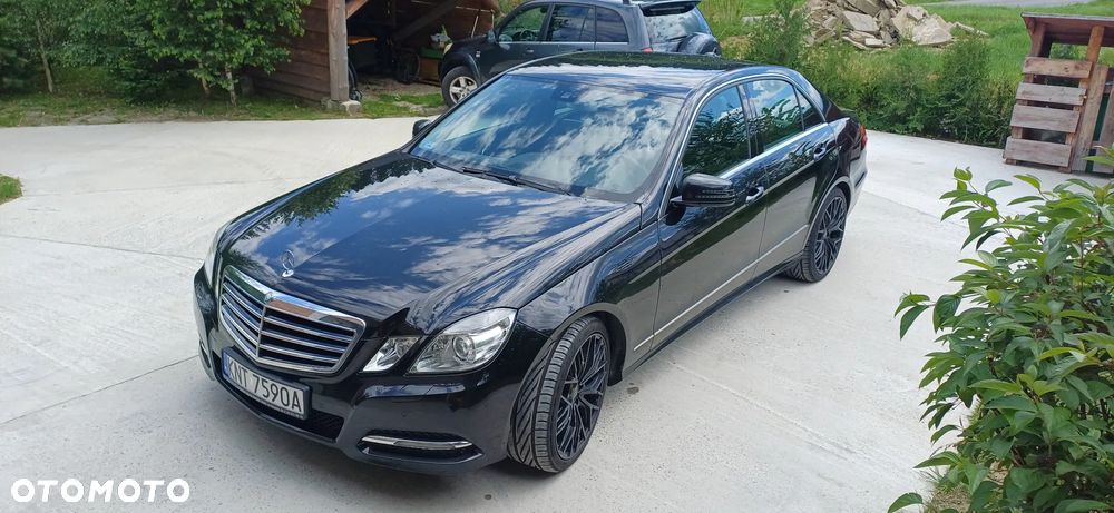 Mercedes-Benz Klasa E 220 CDI BlueEff Avantgarde - 3