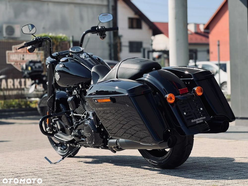 Harley-Davidson Touring Road King - 17