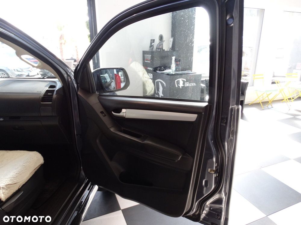Isuzu D-Max - 28