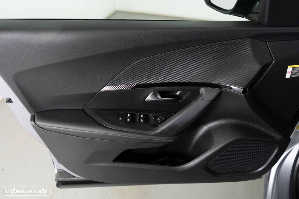 Peugeot 2008 1.2 Hybrid Allure e-DCS6 - 21